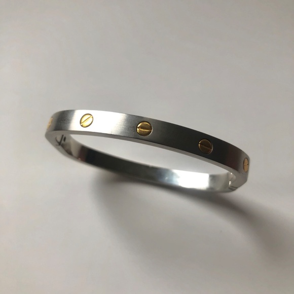 Bracelet with a Hinge Open & Close Silver & Gold - Picture 9 of 9